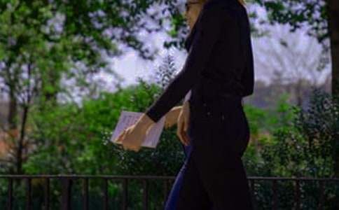 潍坊大学生生活补助如何申领