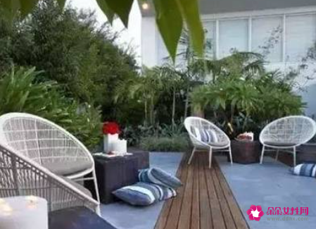 露天阳台装修效果图简约