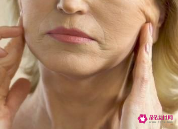 脸部皮肤松垮垮的怎么办