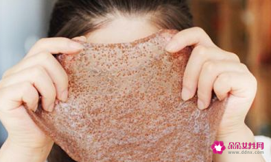 海藻面膜的功效和作用有哪些