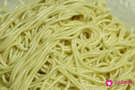 碱面吃多了好吗