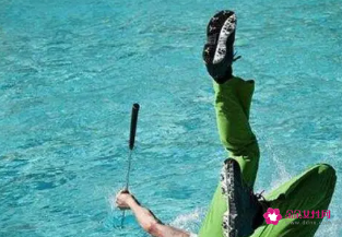 梦见落水里又爬起来了