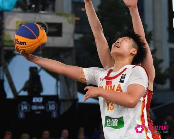 中国三人女篮夺得世界杯铜牌