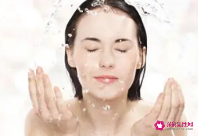 青春期脸上长痘痘怎么调理排毒祛痘