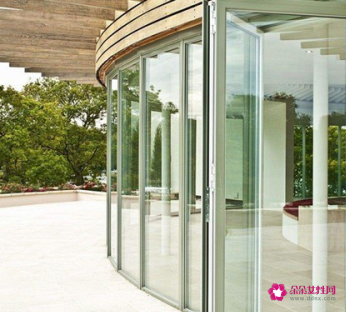 卧室窗户小采光不好怎么办