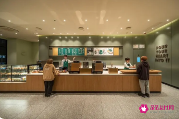 星巴克中国市场业绩惨淡,营收同比下滑40%