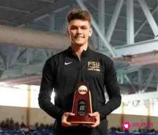 美国大学生60米栏超越刘翔记录