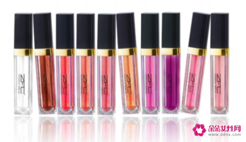 唇彩与口红之间的区别是什么