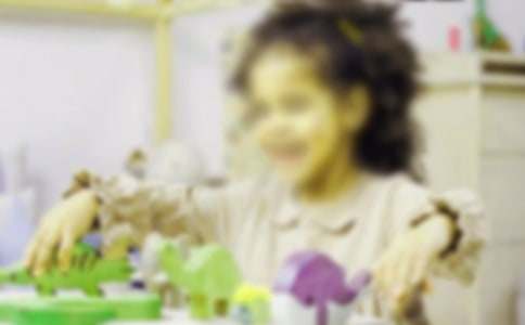 梦见孤儿院领养小女孩