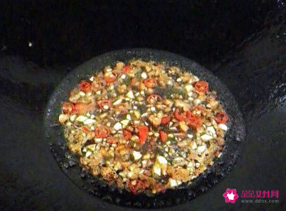 家常凉拌胡萝卜丝