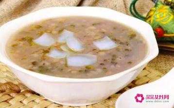 绿豆百合薏米粥的功效与作用