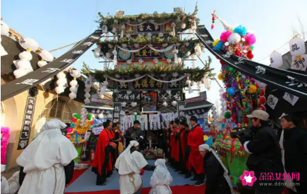 老人死后为什么要穿寿衣