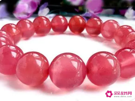 狮子座戴什么颜色的水晶