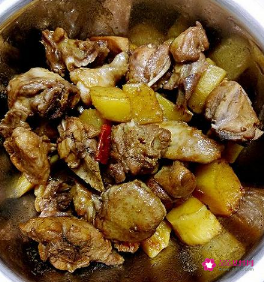 高压锅炖土豆鸡块的做法