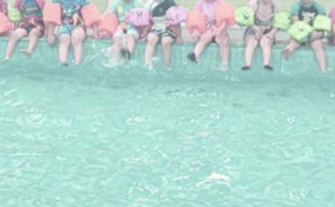 颈圈游泳对宝宝好不好