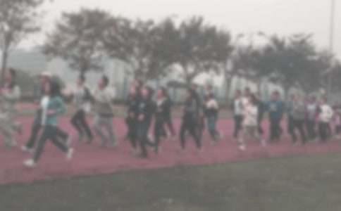 晨跑和夜跑哪个更健康