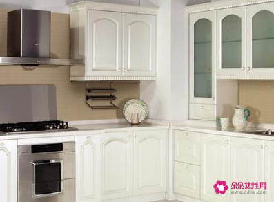 橱柜门一般用什么材料做的