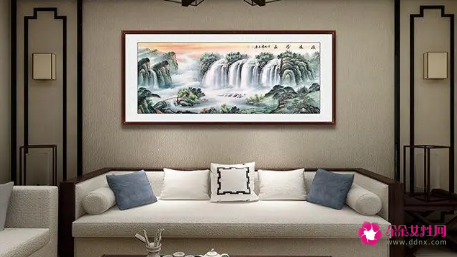 客厅摆放什么画招财