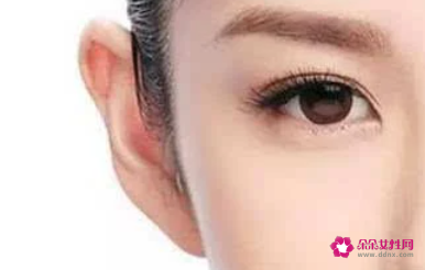 美人脸上的九大标志