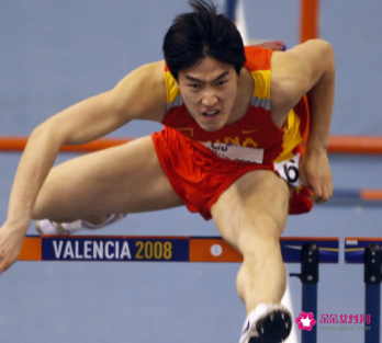 美国大学生60米栏超越刘翔记录