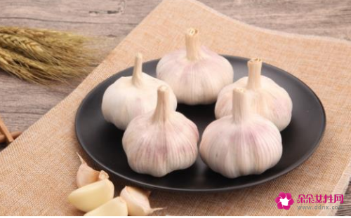 空腹时千万别吃这6种水果蔬菜