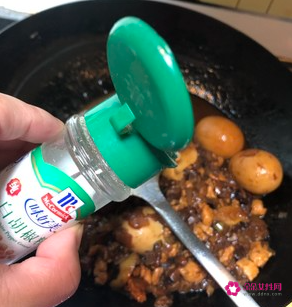 鸡肉卤肉饭的做法及配料