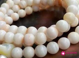 带什么手串可以旺桃花