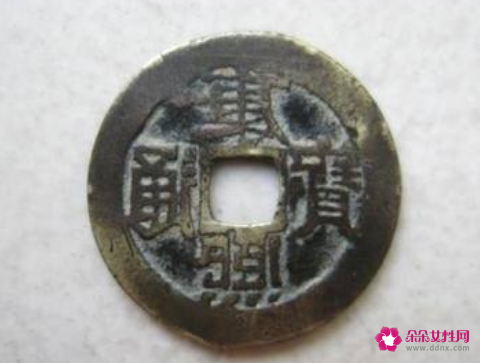 康熙通宝铜钱值300万