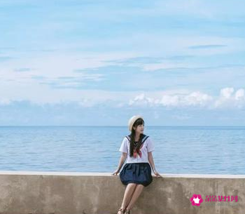 独来独往不爱社交的女人