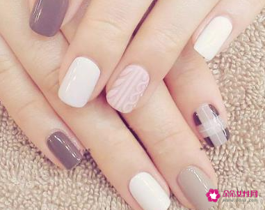 美甲延长怎么收费