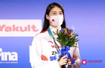 张雨霏世锦赛200米蝶泳遗憾摘铜