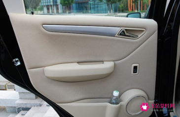 汽车门怎么拆下来