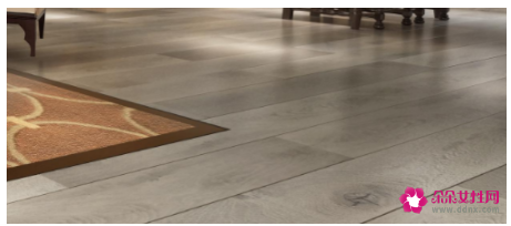 木地板怎么保持干净