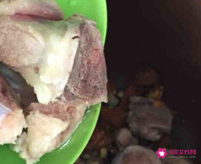 松茸煲汤最佳做法窍门