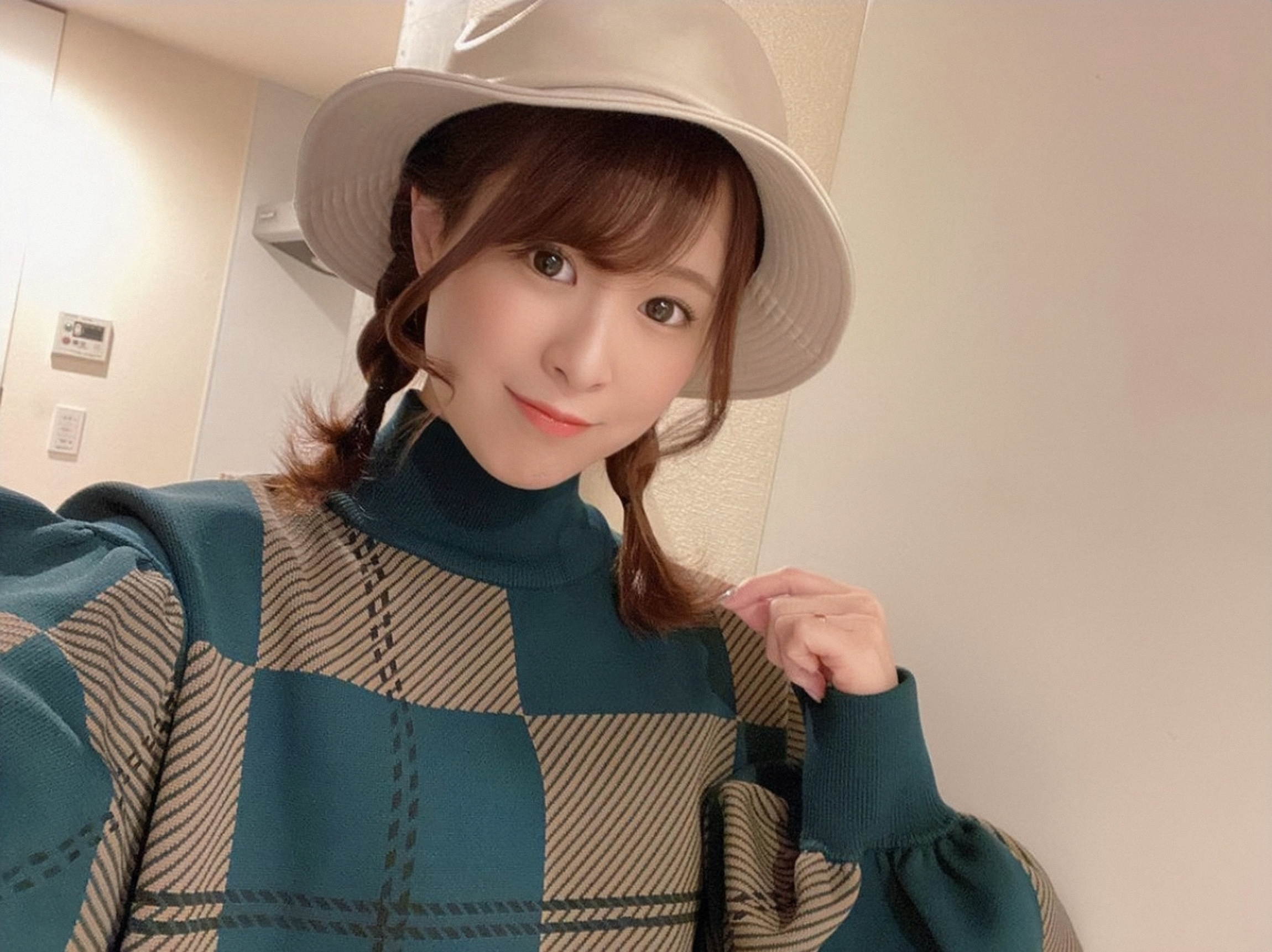 性格随和的邻家妹妹，也有反差的一面