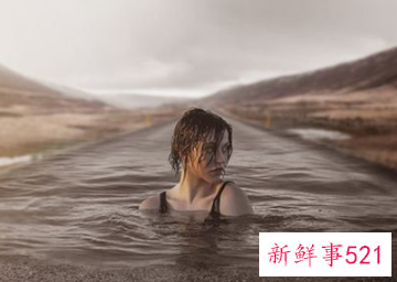 女人梦见身体泡在水中