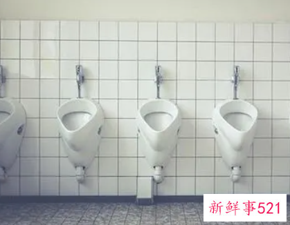 梦见清洗厕所是什么意思