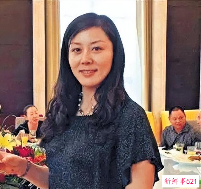 姜保红：大学时号称校花，委身40余官员靠升职器上位