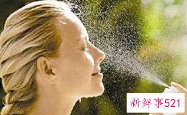 女人保养皮肤坚持两个实用方法