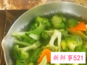 家常炒西兰花的做法