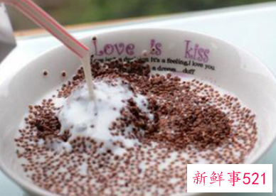 敷海藻面膜还需要贴面膜贴吗