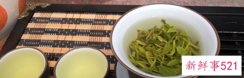 喝绿茶有益健康