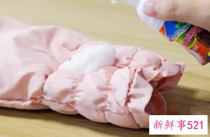 白色羽绒服怎么洗最好
