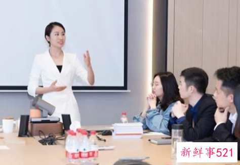 商务礼仪与职业形象塑造