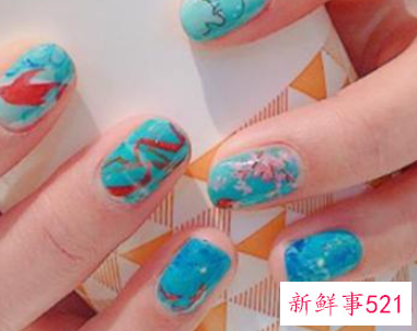 美甲如何正确卸掉