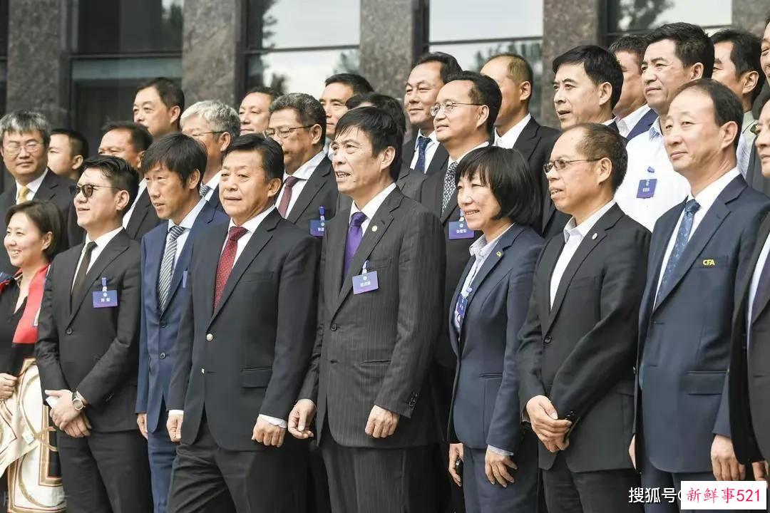 陈戌源、李铁落马前后，再看黄健翔的表现，他才是中国足球的良心