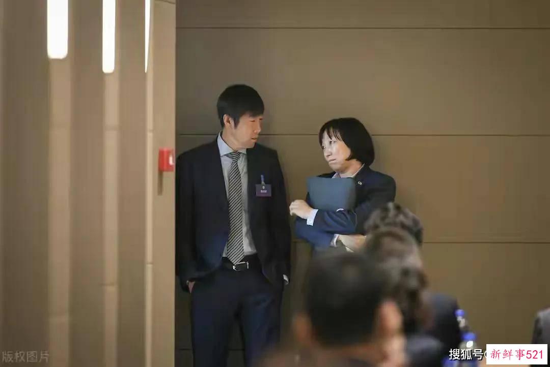 陈戌源、李铁落马前后，再看黄健翔的表现，他才是中国足球的良心