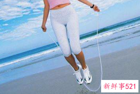 早上跑步晚上跳绳减肥