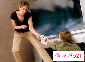 18岁的孩子打骂父母怎么办