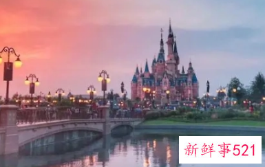 春节上海迪士尼人多吗